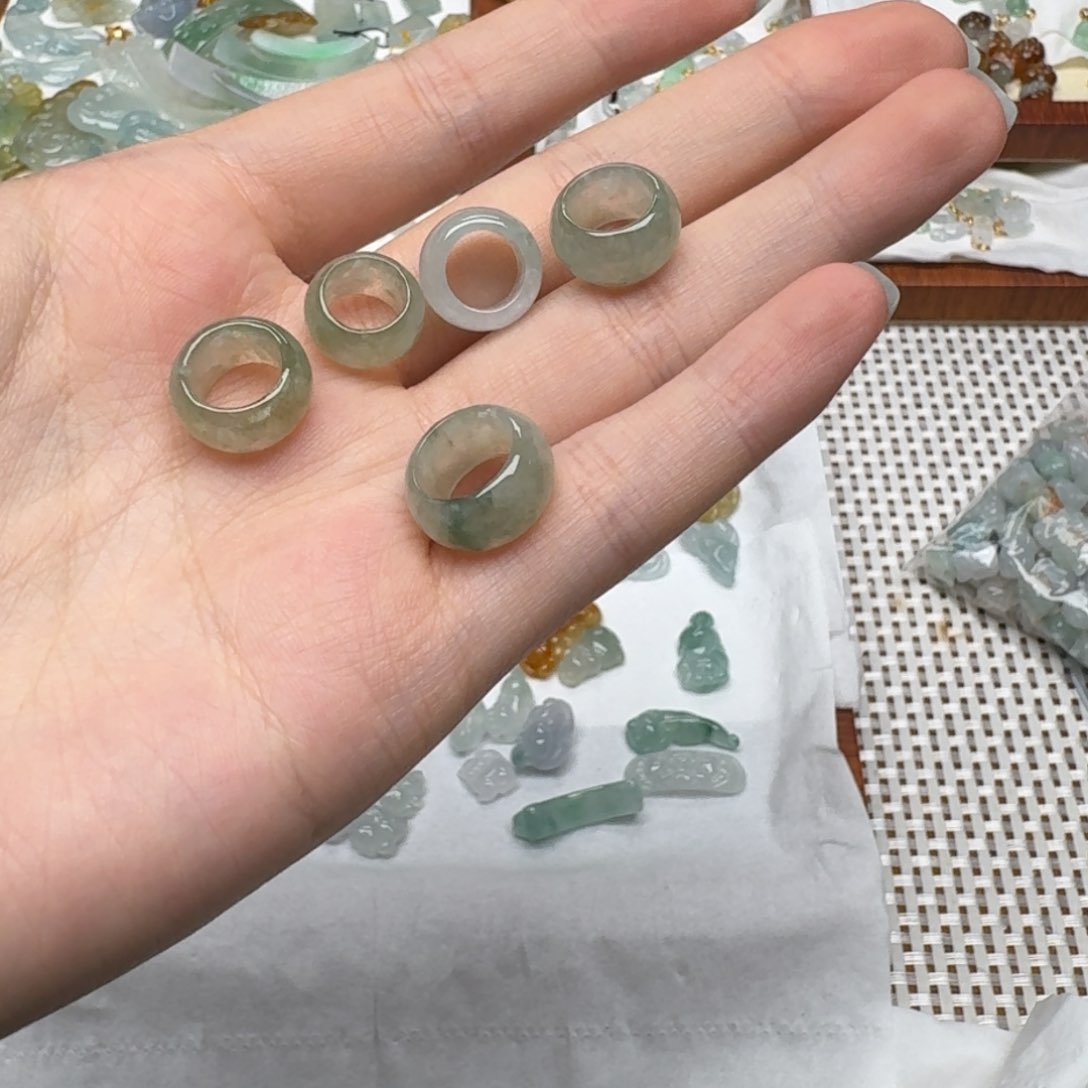 翡翠挂件未镶嵌福利65/1个