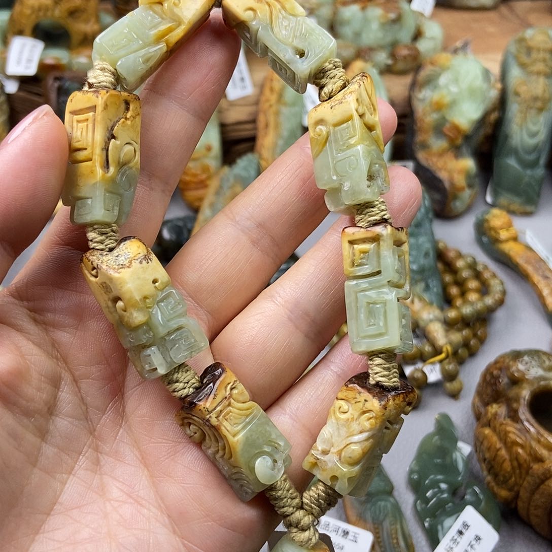 岫岩河磨玉（透闪石质玉）手串未镶嵌摘*辰