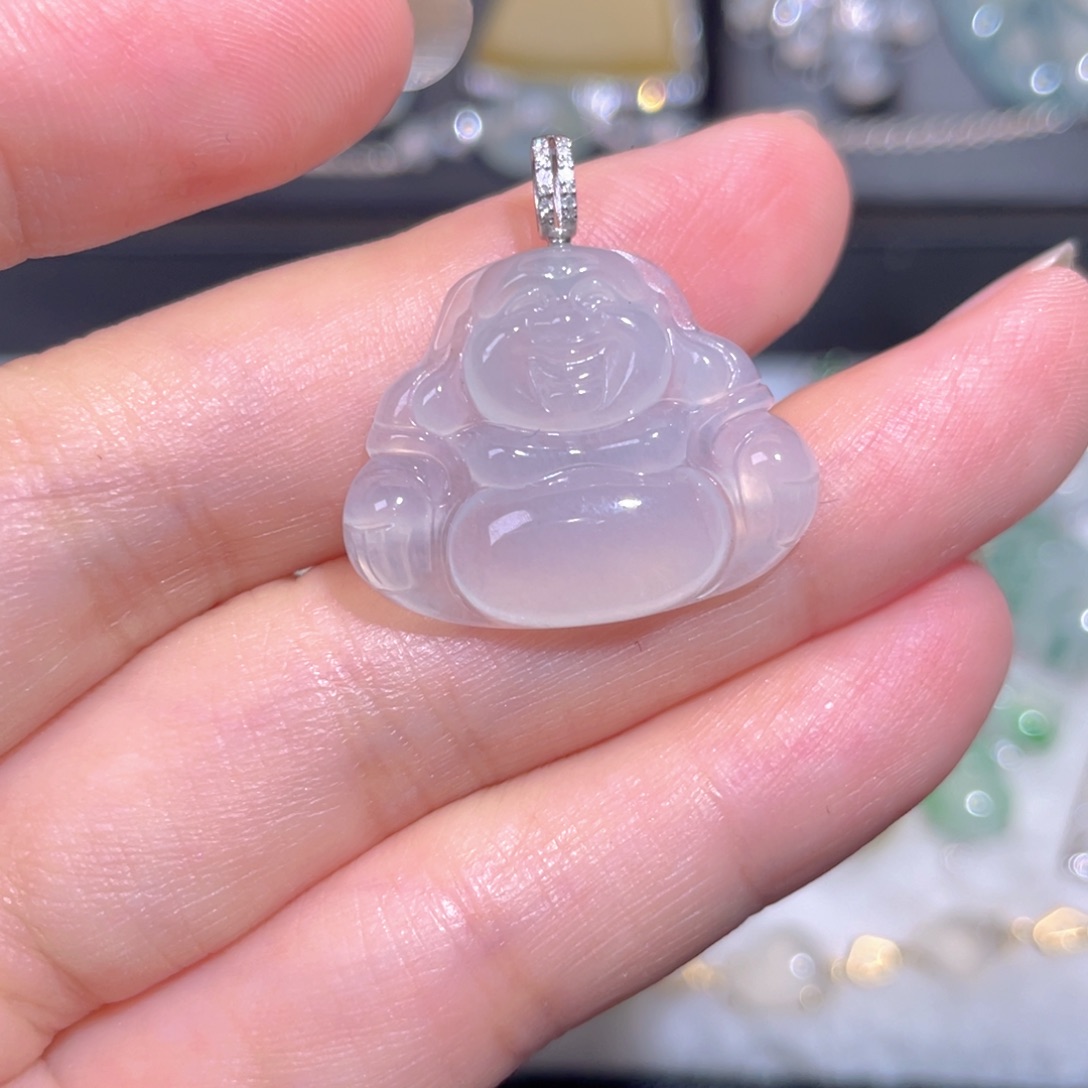 翡翠18K金镶嵌颈饰翡翠