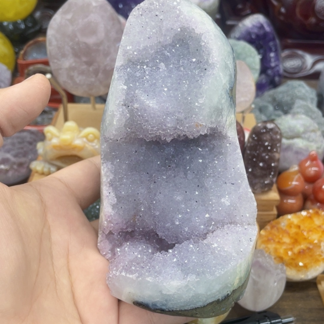 紫晶未镶嵌大型摆件（非配饰）