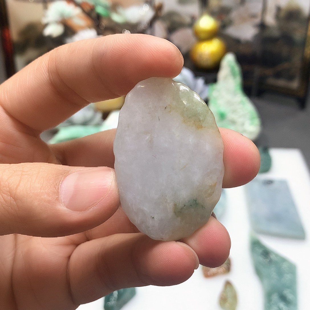 翡翠耳饰未镶嵌天然翡翠