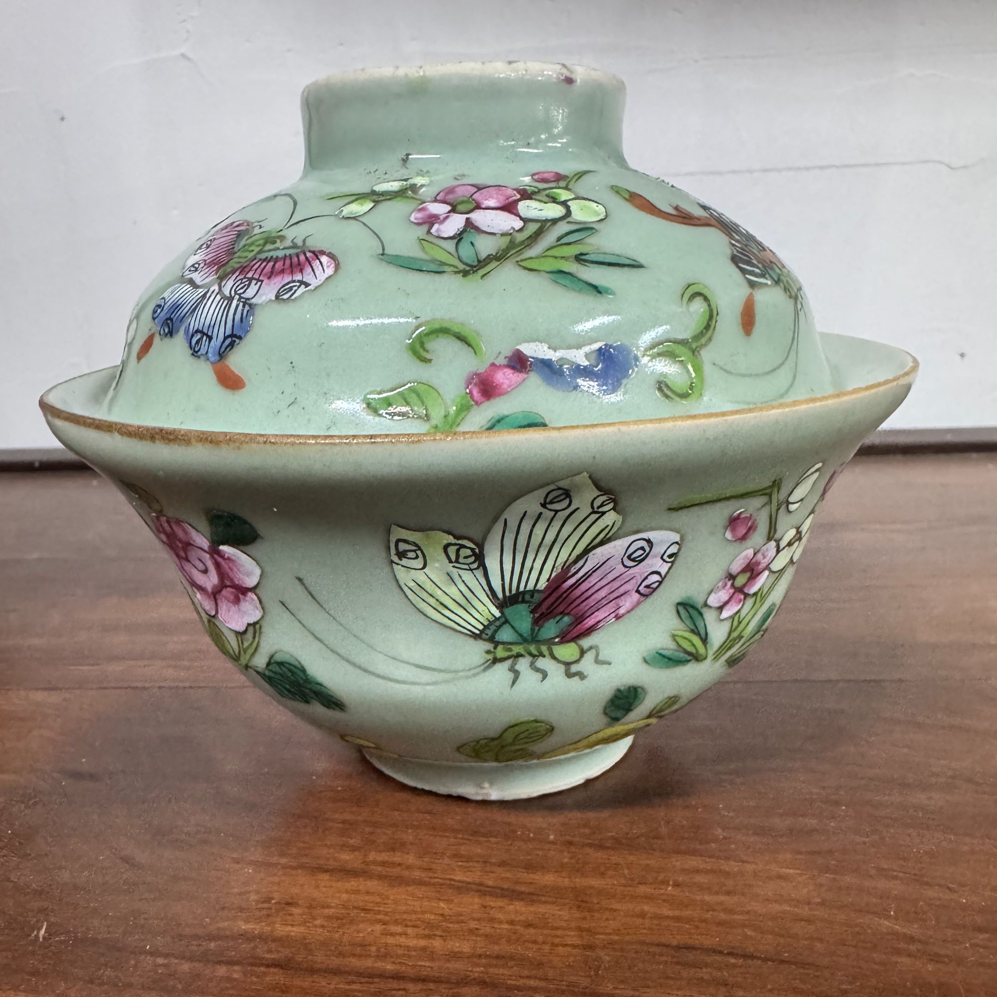 17 70 清中 豆青粉彩盖碗-4080097