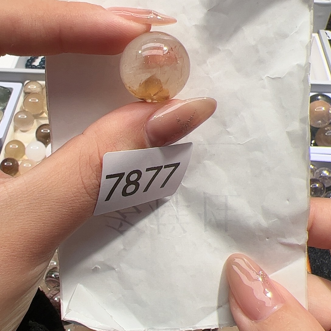 未镶嵌水晶大型摆件（非配饰）