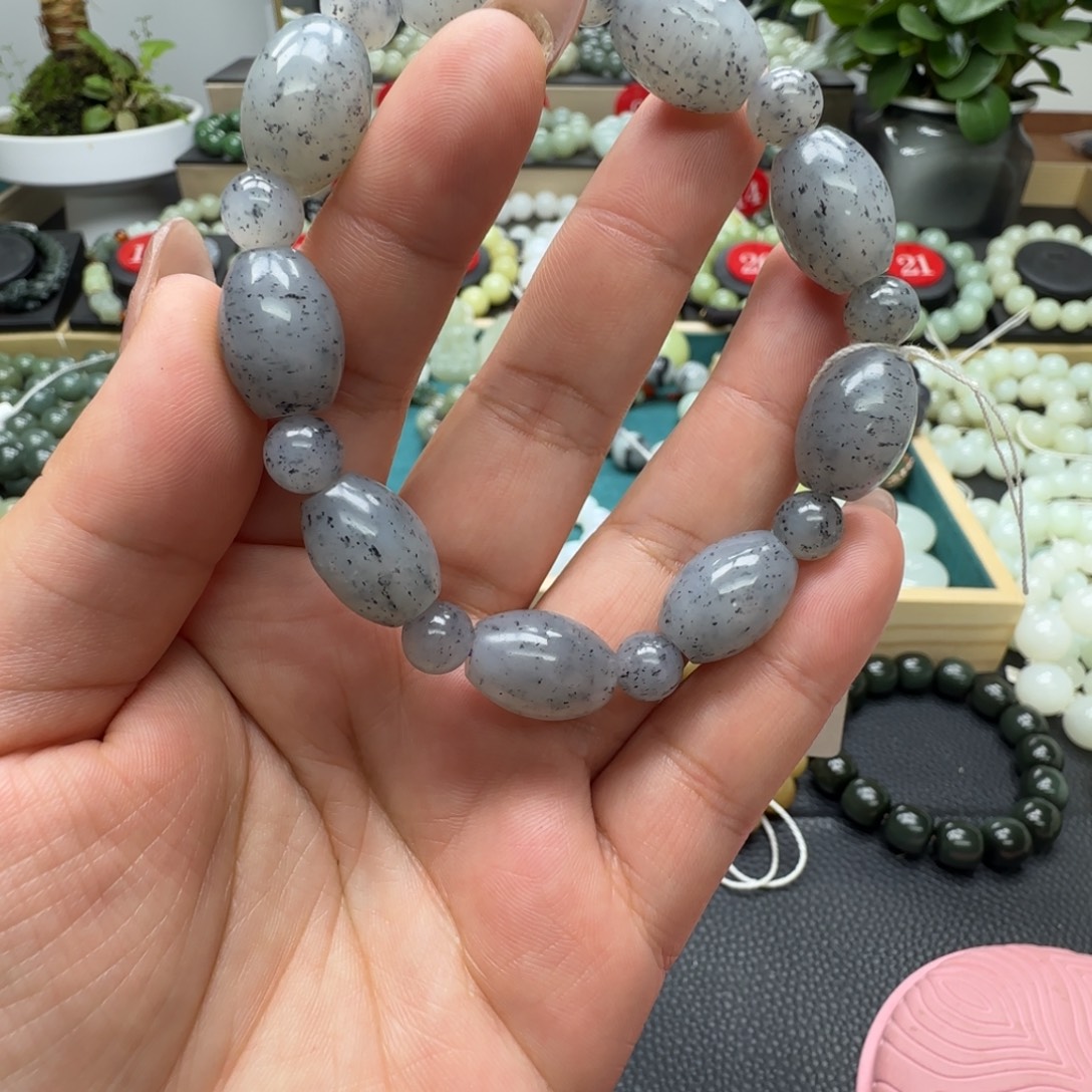 和田玉未镶嵌手链