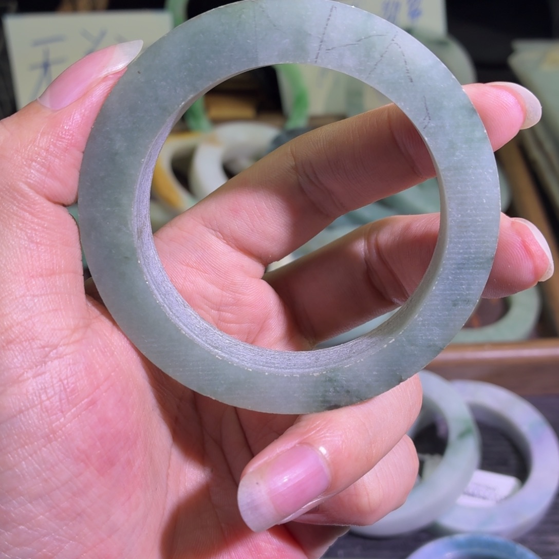 定制翡翠未镶嵌缅甸翡翠A货手镯毛胚定制