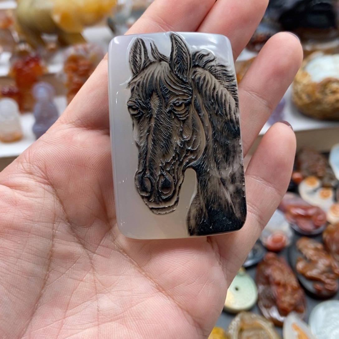 用***1玛瑙/玉髓未镶嵌挂件