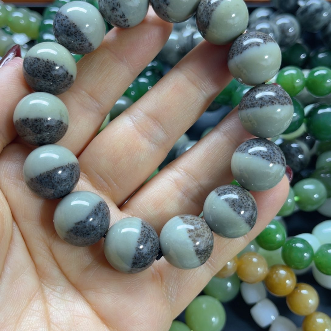 未镶嵌手串和田玉