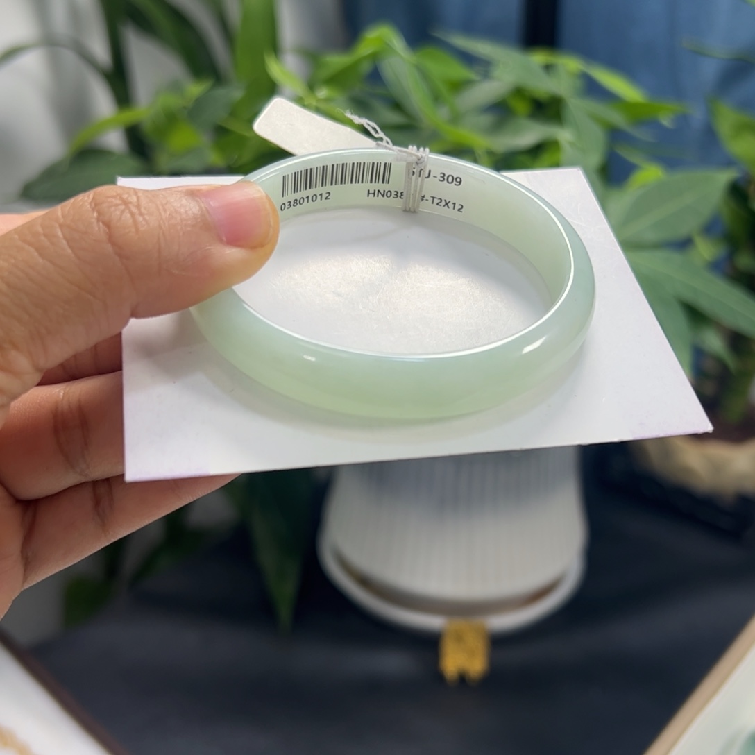 未镶嵌手镯翡翠翡翠贵妃手镯