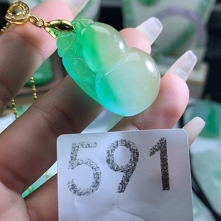 翡翠未镶嵌吊坠(不含链)