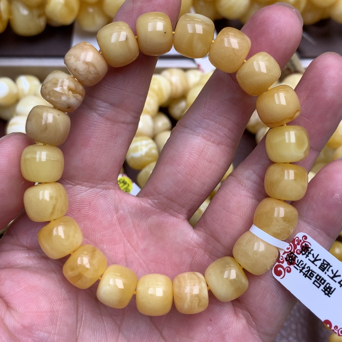 琥珀未镶嵌珠宝奇石6