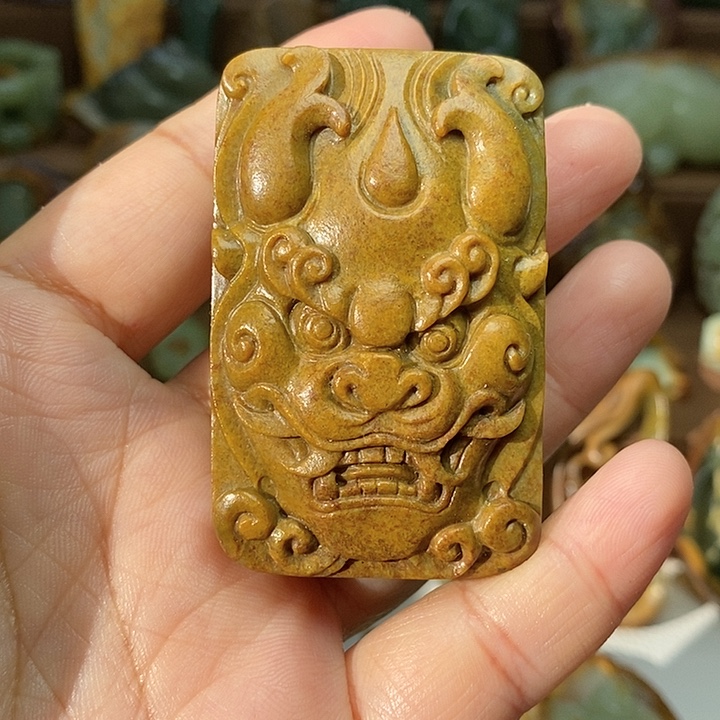 岫岩河磨玉（透闪石质玉）未镶嵌颈饰