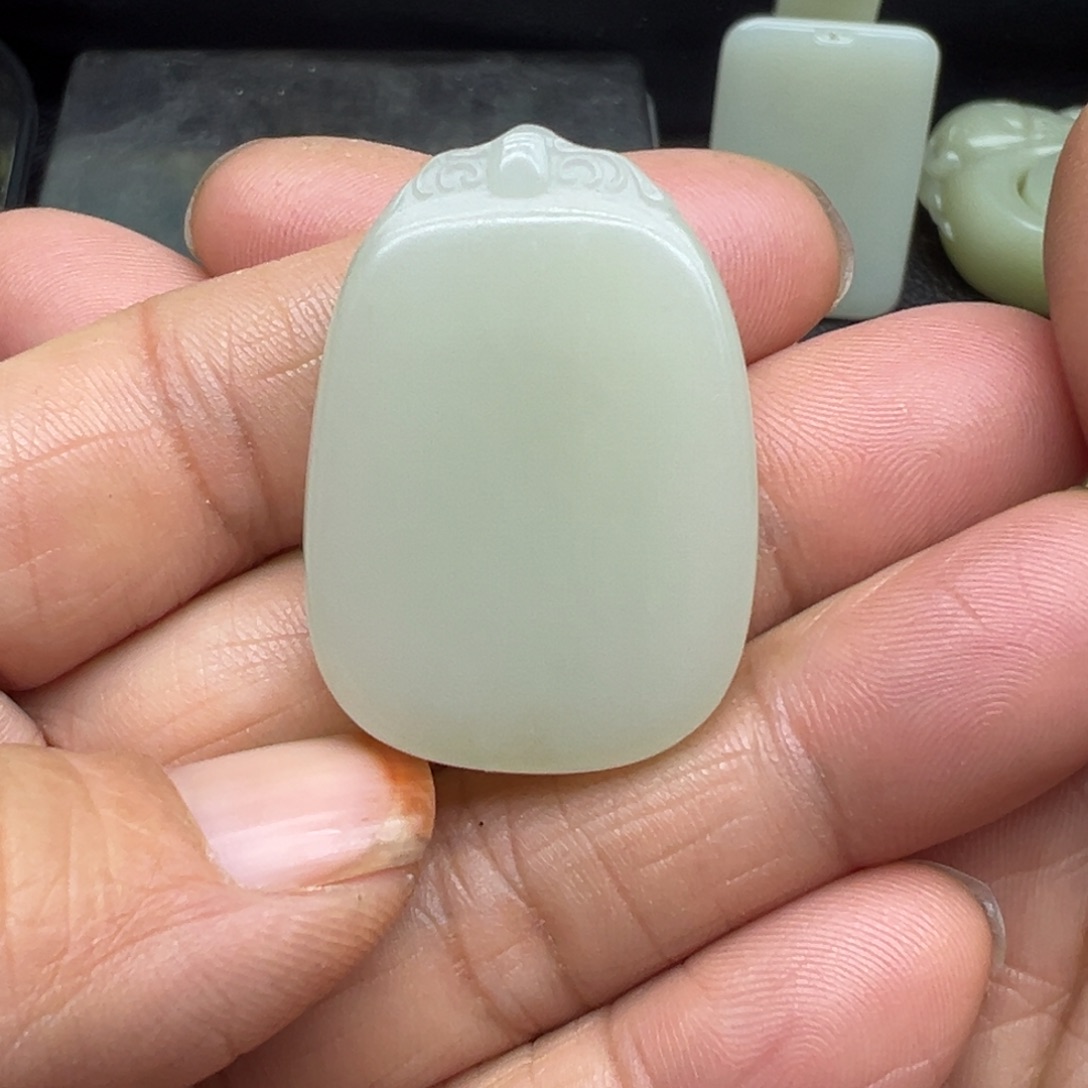 和田玉（糖玉）未镶嵌吊坠(不含链)