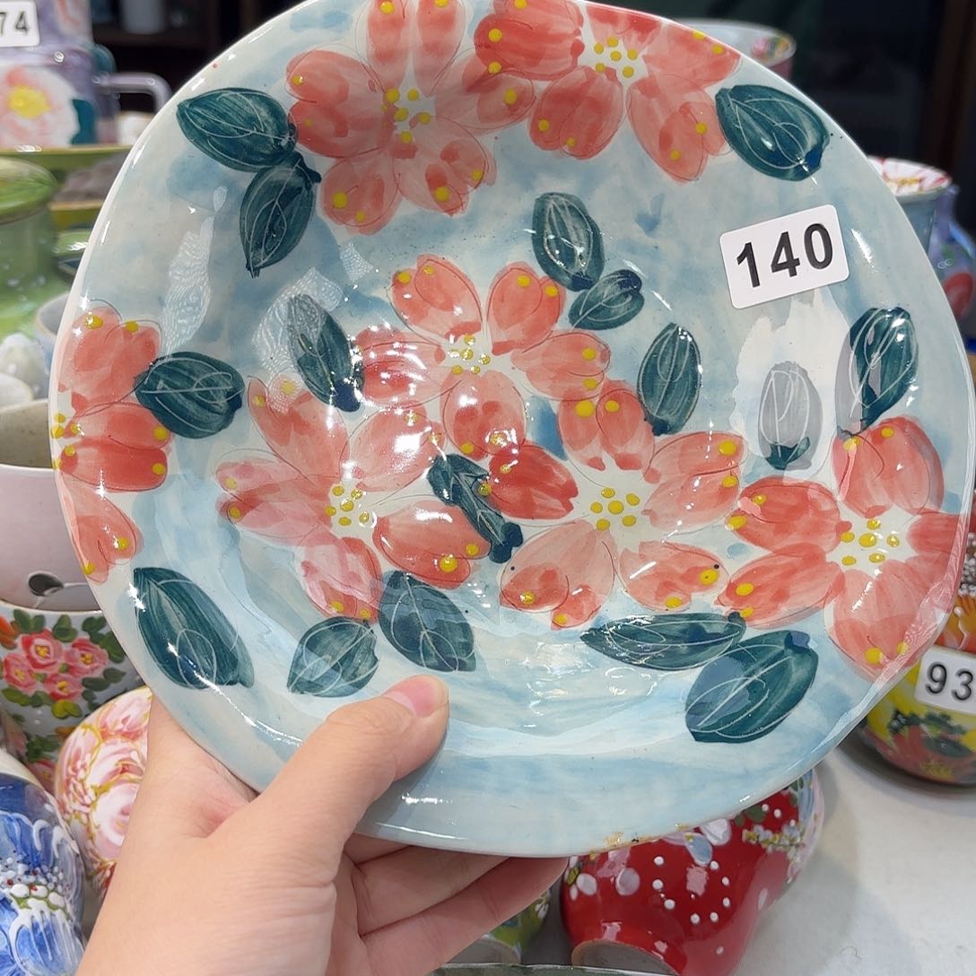 瓷片兔兔好可爱呀打