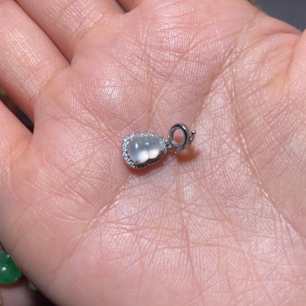 【闪购商品】颈饰18K金镶嵌翡翠