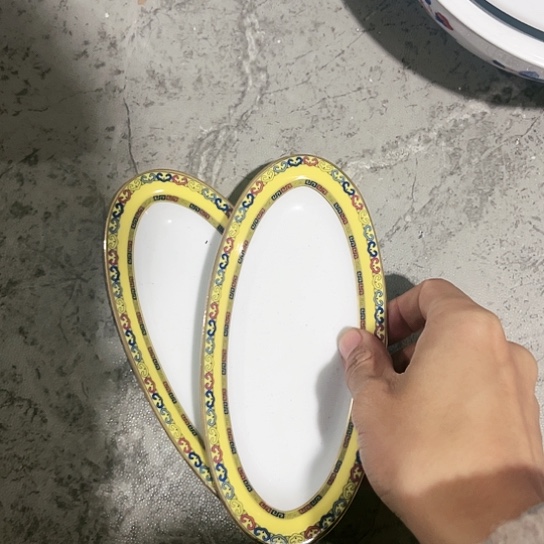 盘陶瓷陶瓷陶瓷陶瓷两个