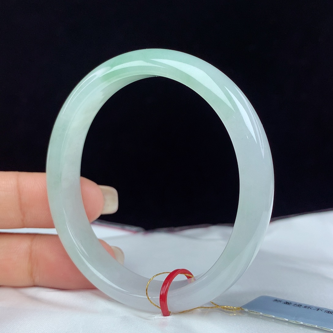 翡翠手镯未镶嵌54圈贵妃 2841