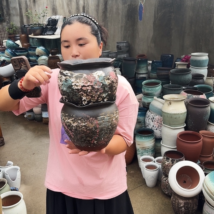 口20高18两个盆子。 