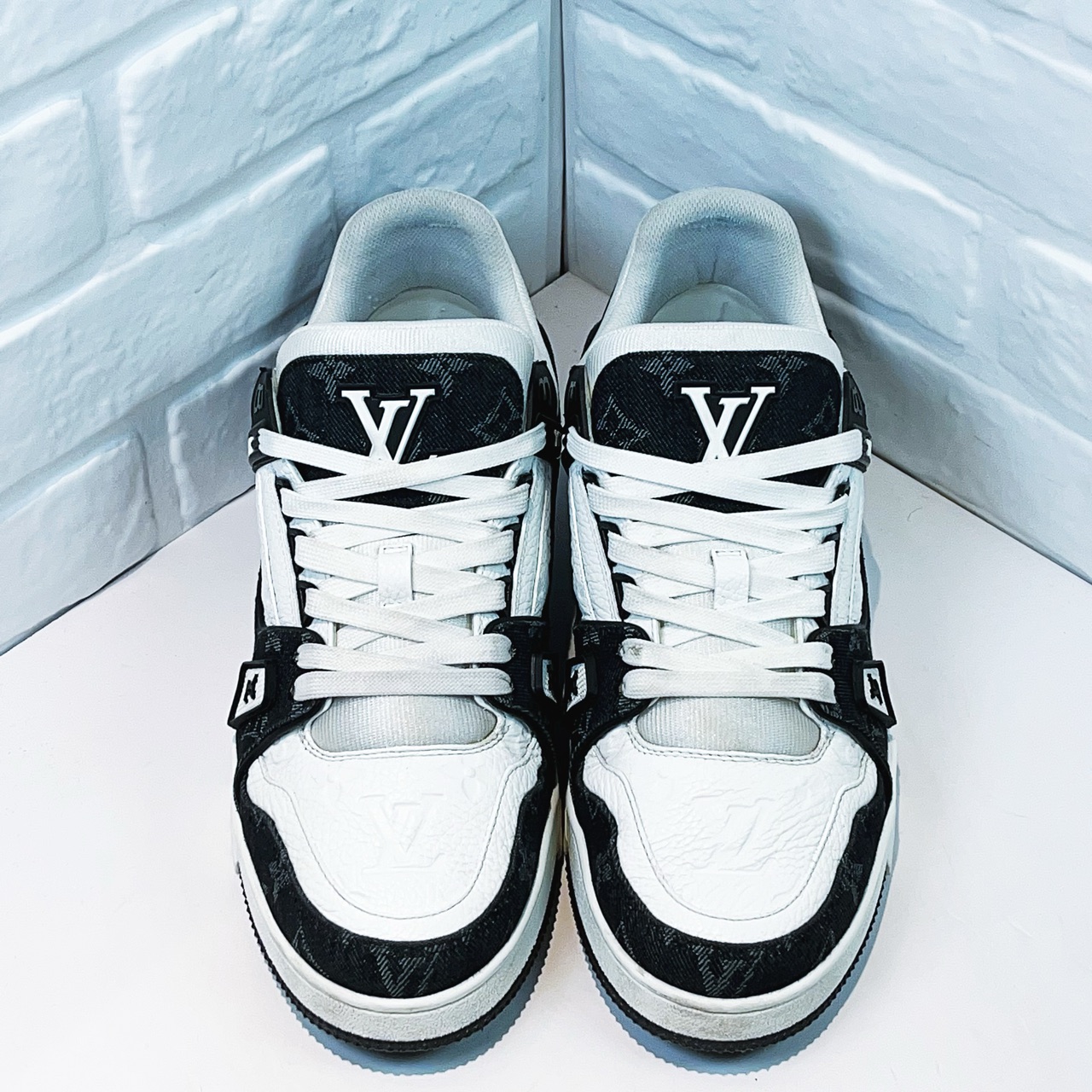lv 路易威登 trainer黑白牛仔欧码7.5码41.5码95新 A1601