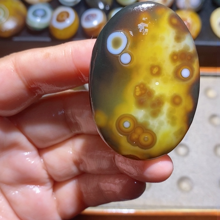 未镶嵌玛瑙/玉髓珠宝半成品136