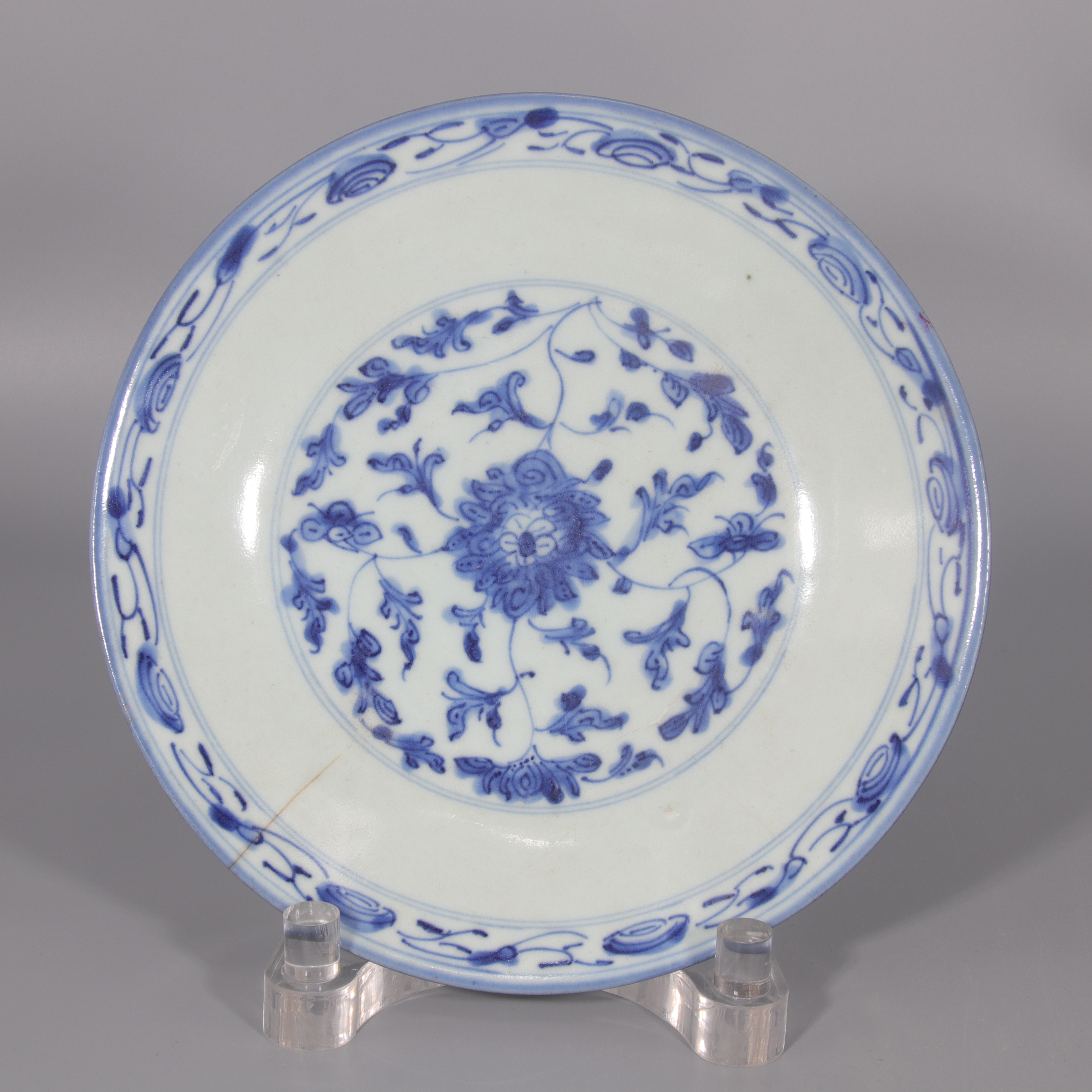 青花缠枝花卉纹盘 H408-241