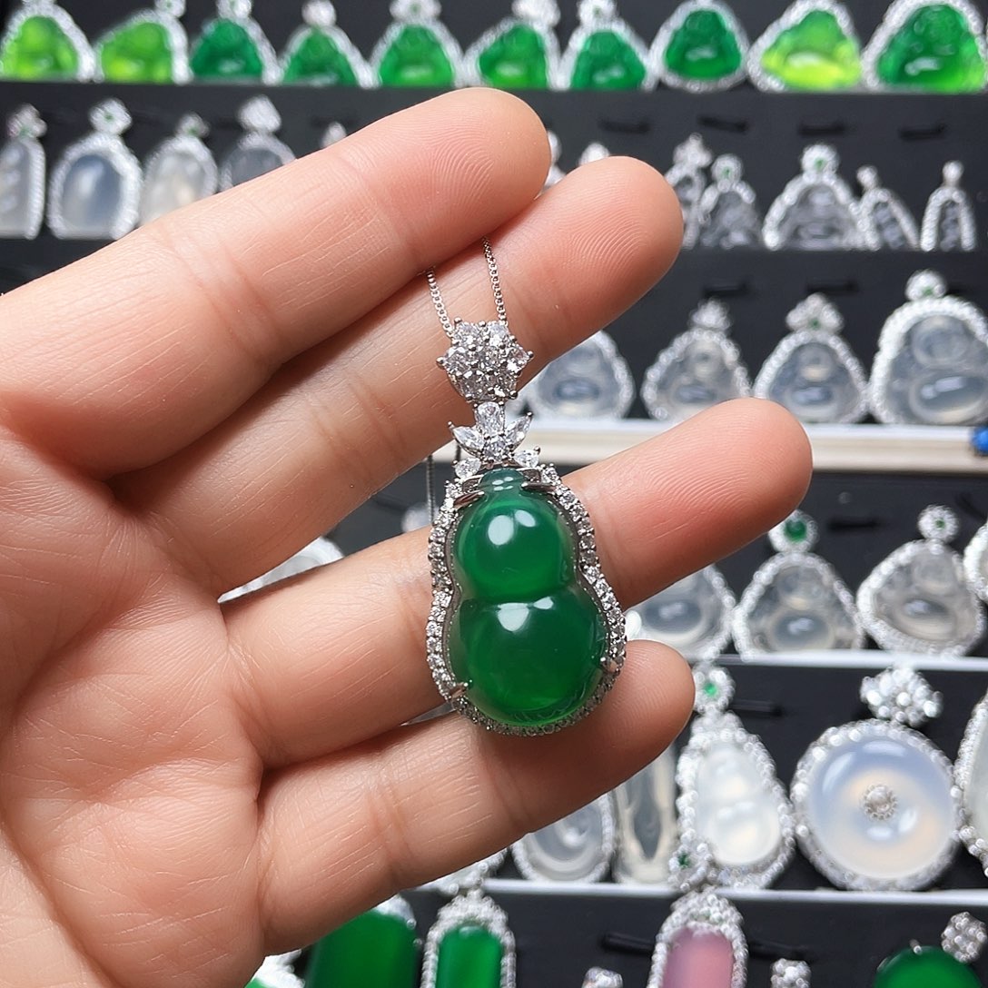 玛瑙/玉髓颈饰合金