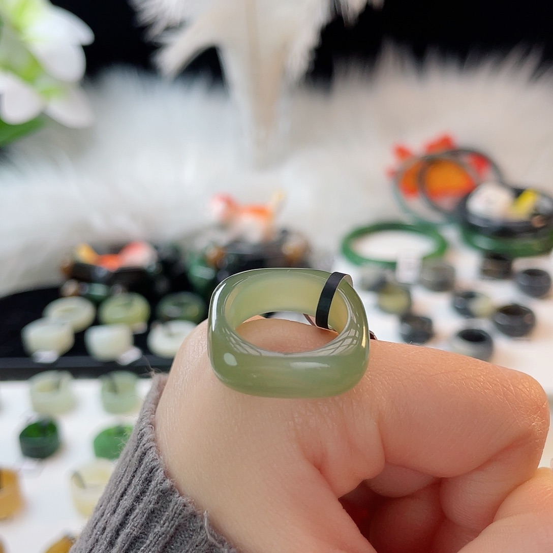 和田玉未镶嵌戒指k4晴水绿方圆17.2mm