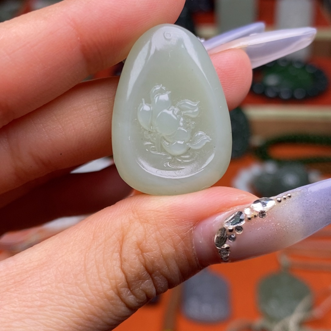 和田玉颈饰未镶嵌穿绳需备注