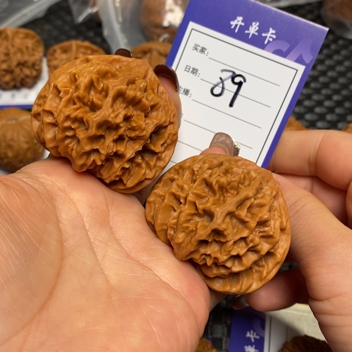 文玩核桃把件89龙鳞50