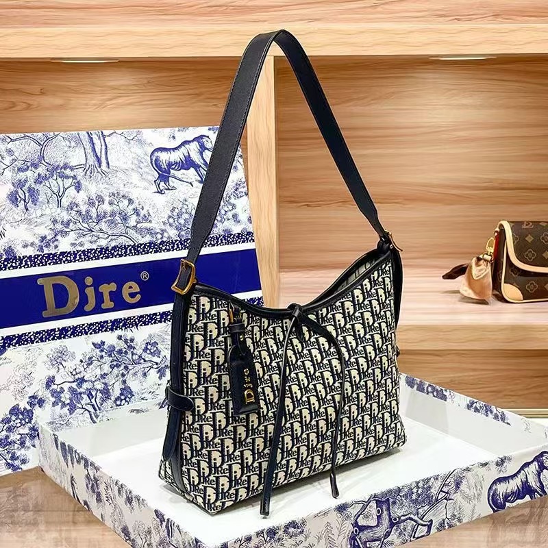 （Carryall）刺绣流浪包31x13x24Carryall