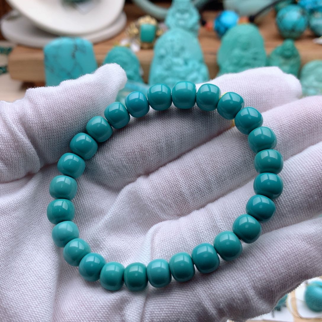 绿松石颈饰未镶嵌