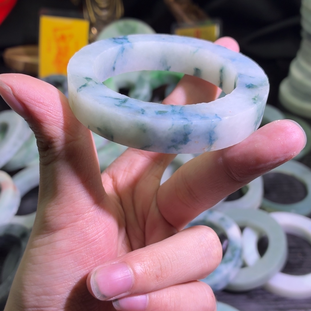 定制翡翠未镶嵌天然翡翠A货毛胚手镯定制