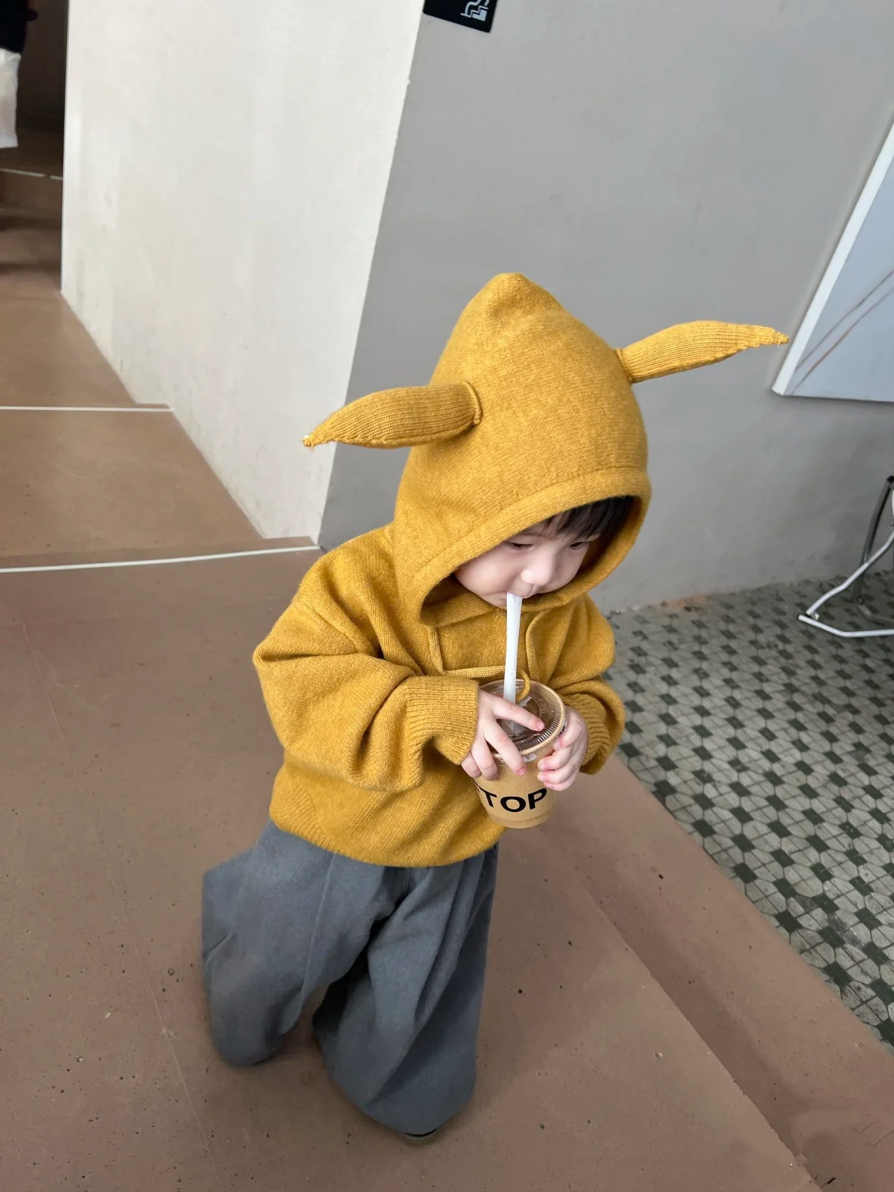 可爱连帽耳朵毛衣帽衫