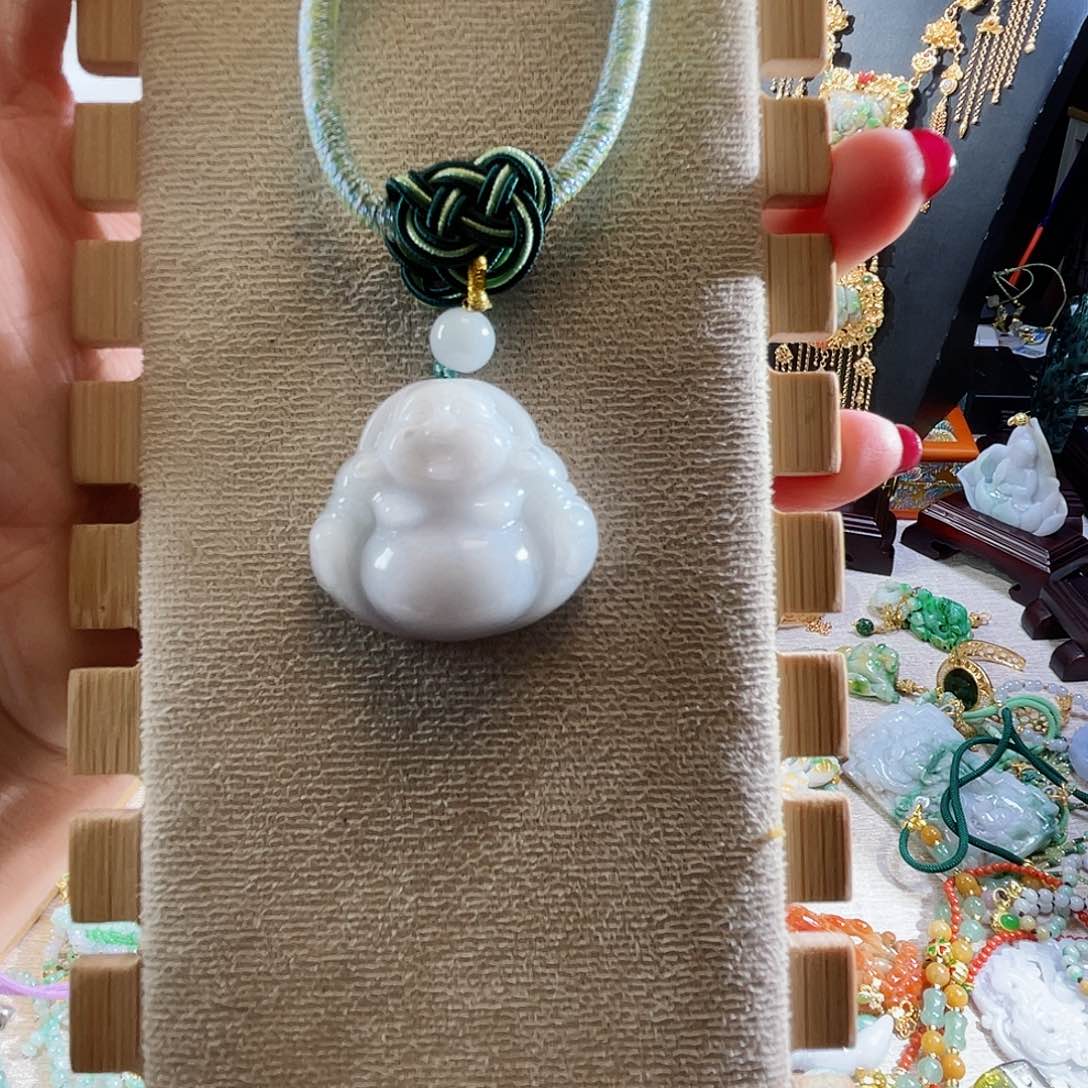 翡翠颈饰未镶嵌翡翠佛公