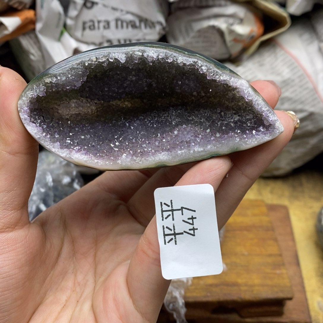 乌拉圭未镶嵌紫晶