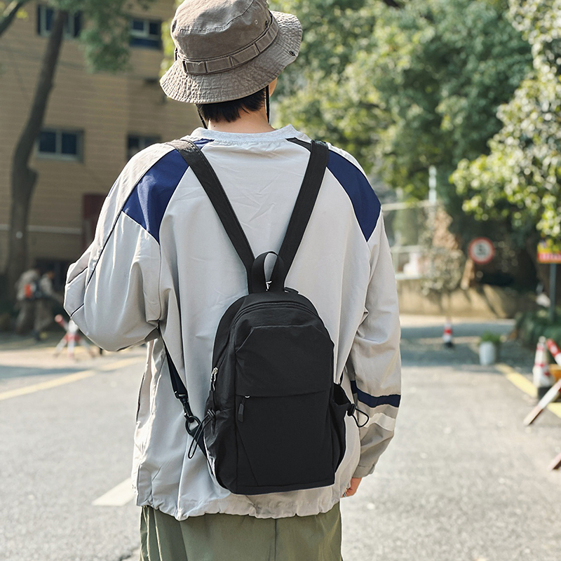 新款潮牌大容量双肩包男休闲户外轻便时尚斜挎包胸包运动骑行男女