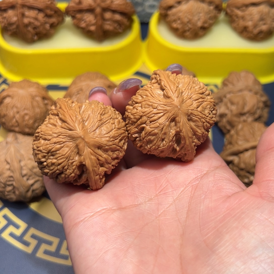 文玩核桃把件泥鳅背42