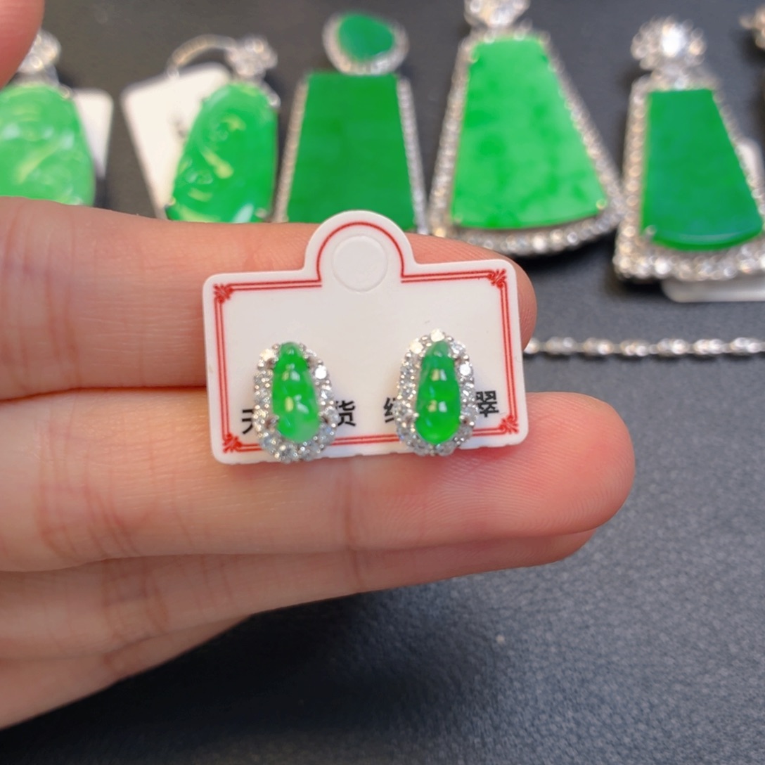 翡翠银S925镶嵌颈饰