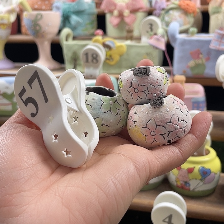 57…..手工手绘花盆