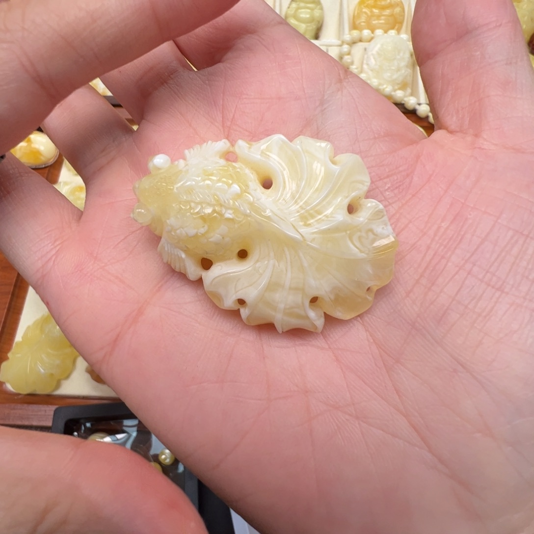 蜜蜡未镶嵌裸石蜜蜡