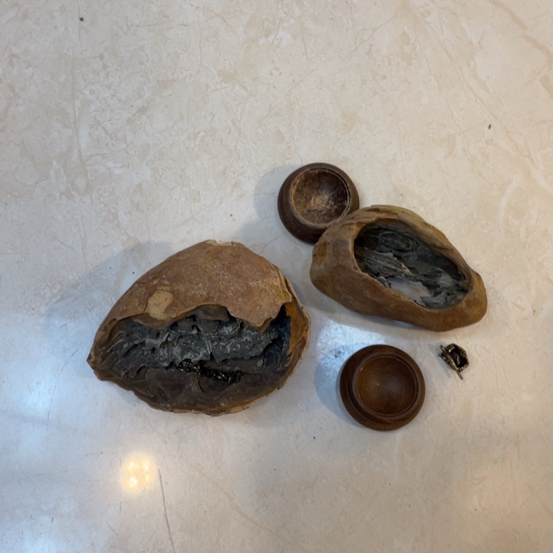 添***乐石材龟纹石摆件等