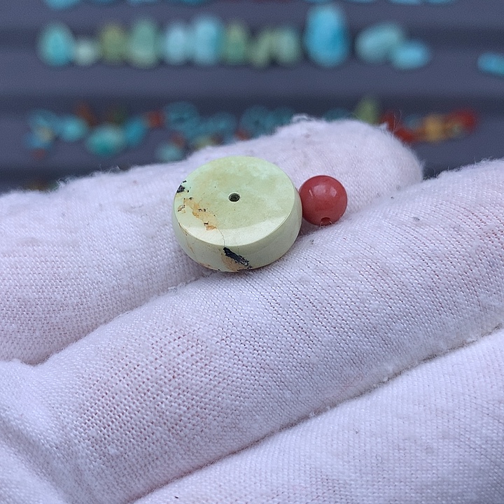 南红玛瑙未镶嵌珠宝奇石