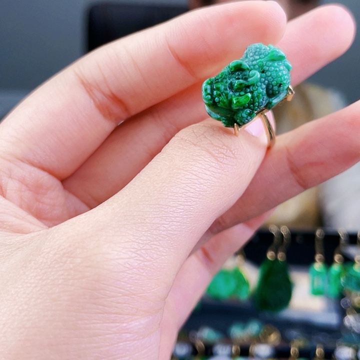 翡翠戒指银S925镶嵌饰品