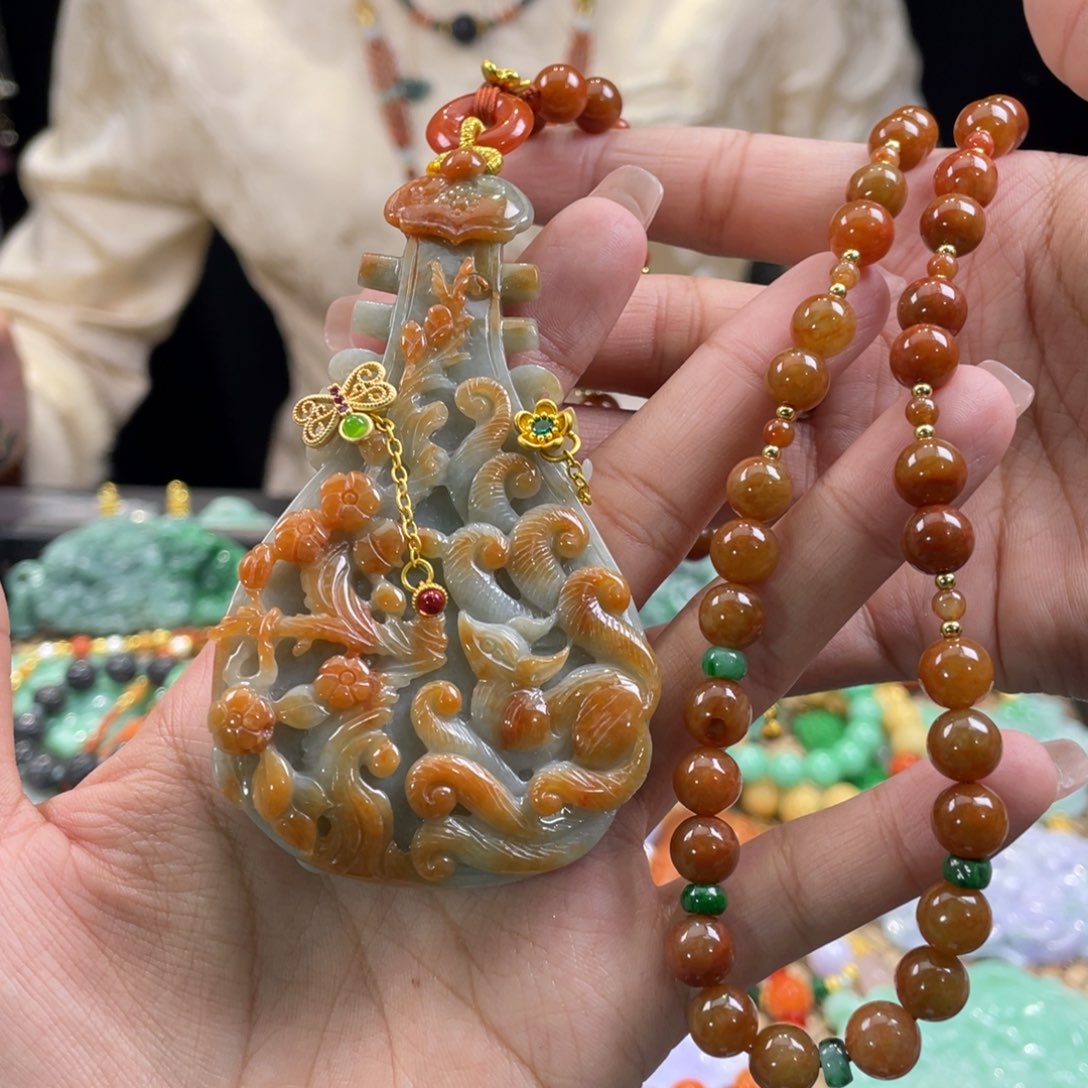 翡翠颈饰未镶嵌?****y代编织