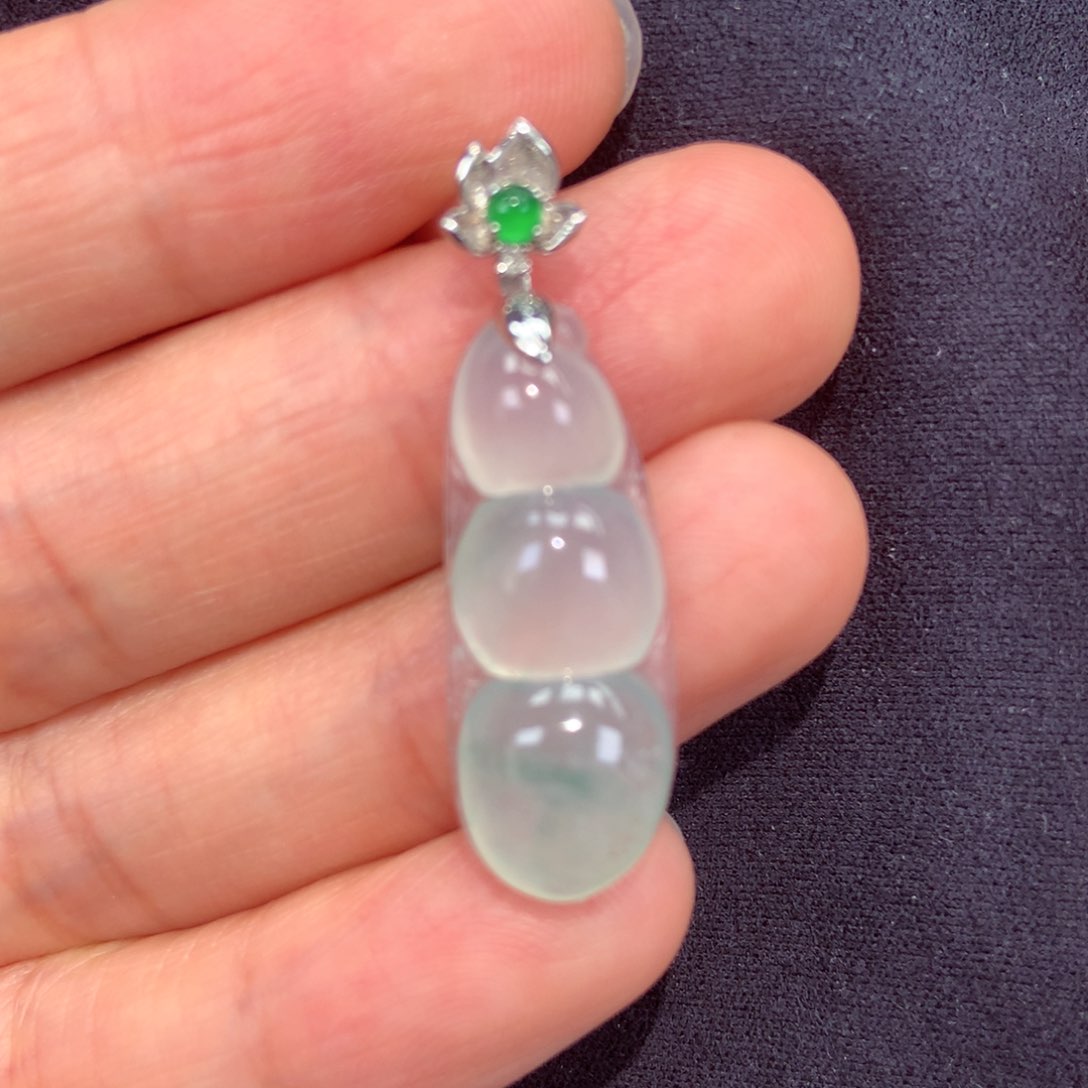 翡翠18K金镶嵌颈饰上新