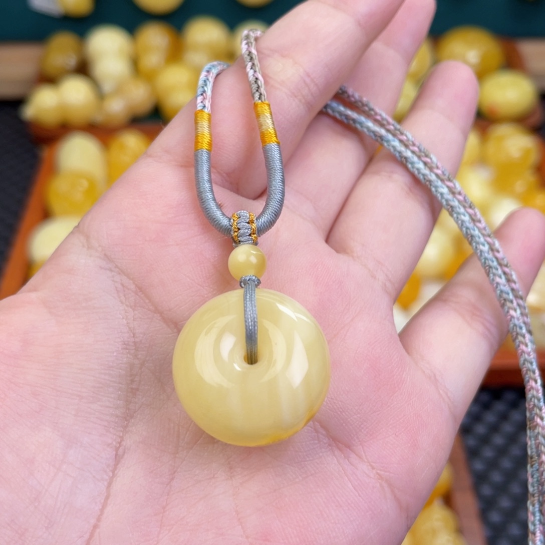 蜜蜡项链未镶嵌蜜蜡