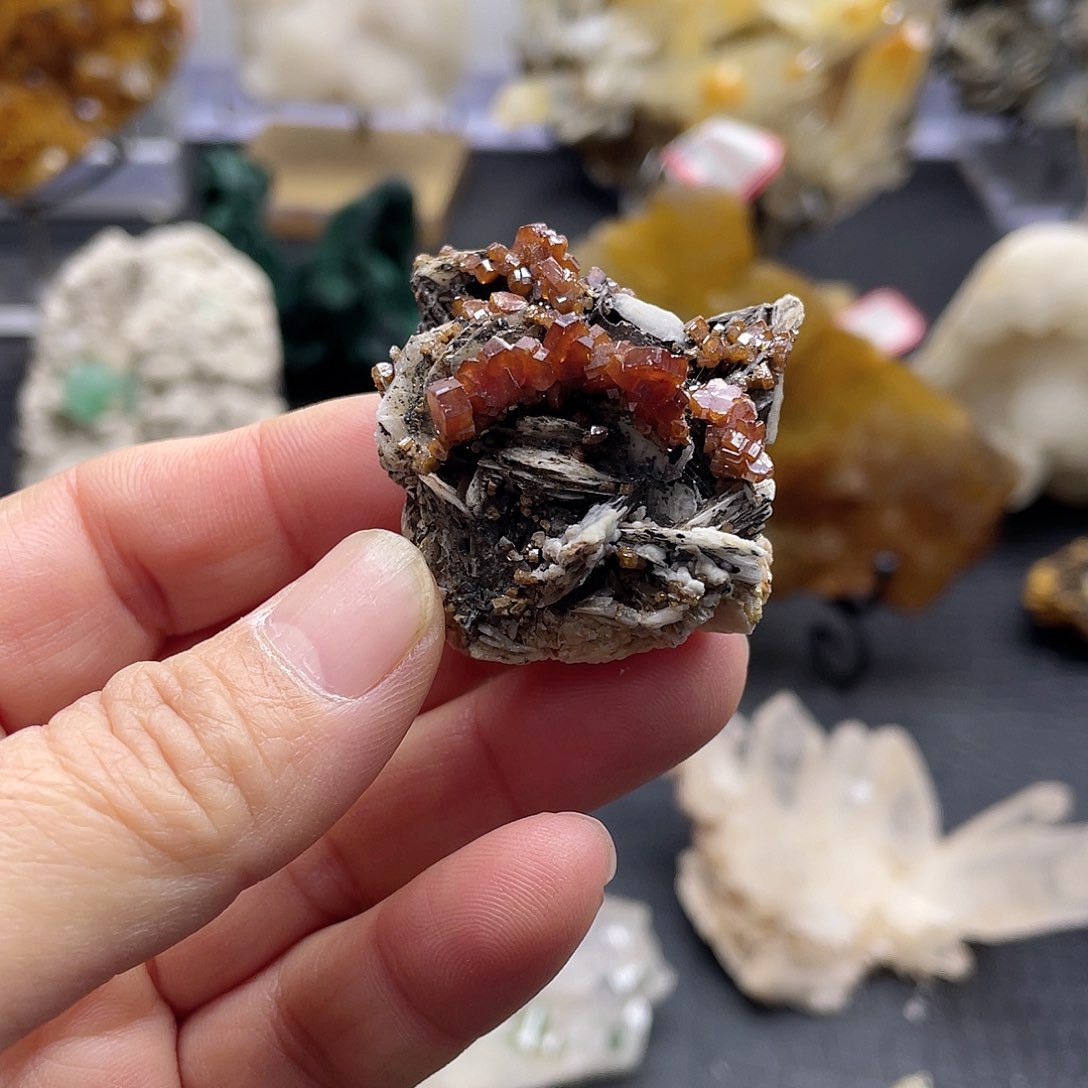 5坦桑石（处理）钒铅