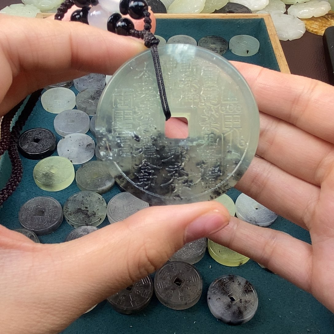 蛇纹石玉颈饰未镶嵌45