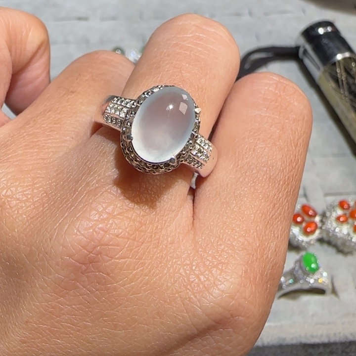 定制翡翠未镶嵌翡翠