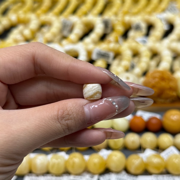 兰蜜珠宝天然原矿琥珀蜜蜡瓷白浓蜡妖花直切10✖️8.5mm花粉