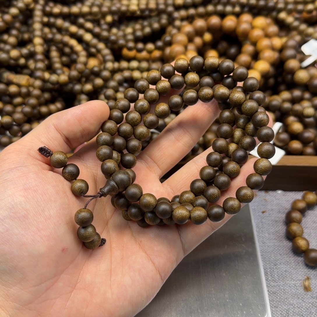 沉香碎屑沉香08圆珠多圈海南老乌身圆叶毕业款